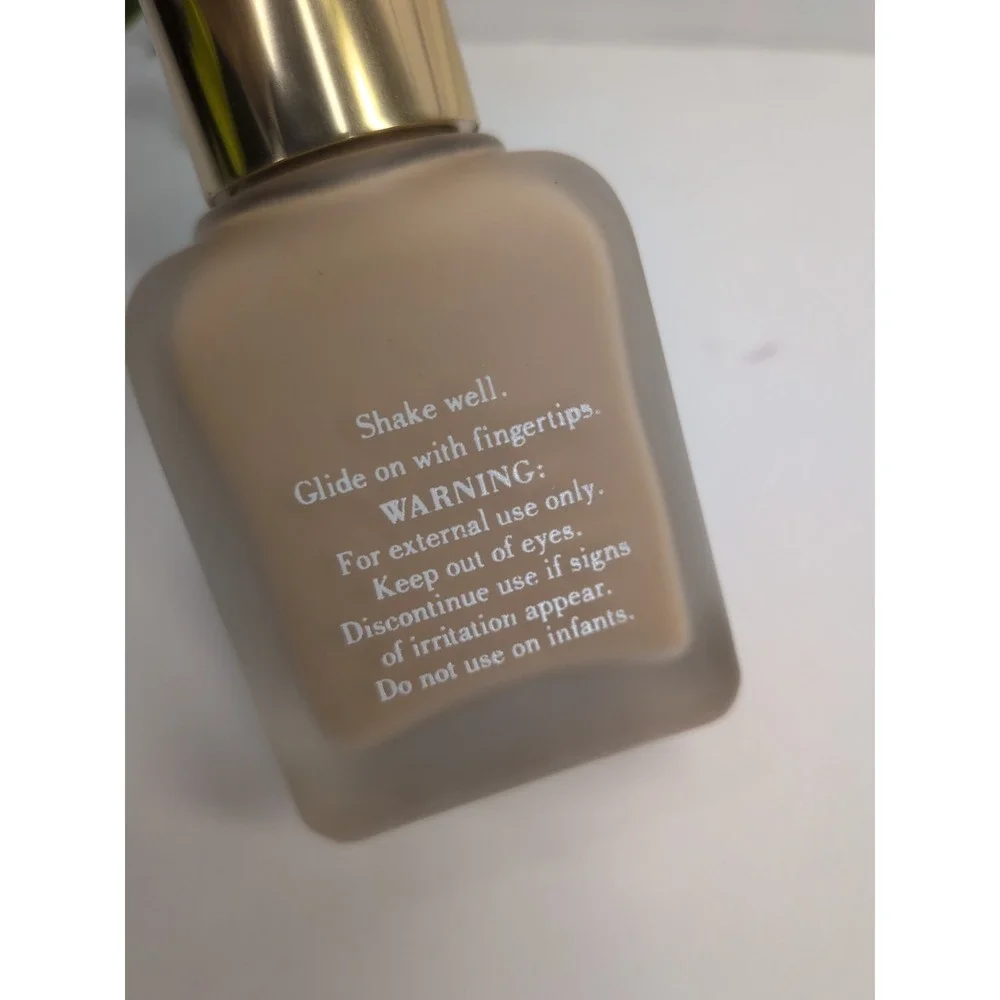 NIB RARE!🥰Estee Lauder Lucidity Light-Diffusing Cool Beige *FLAW-SPILLAGE READ